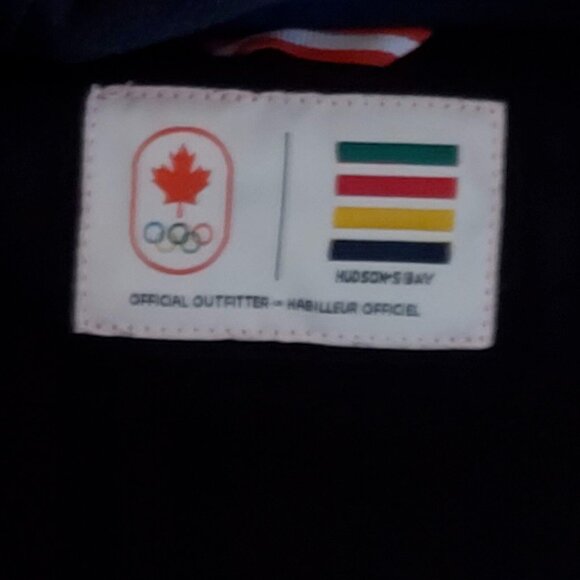 Hudsons Bay Company Team Canada Sochi 2014 Winter Olympics Women XL Jacket Hood - Picture 4 of 9